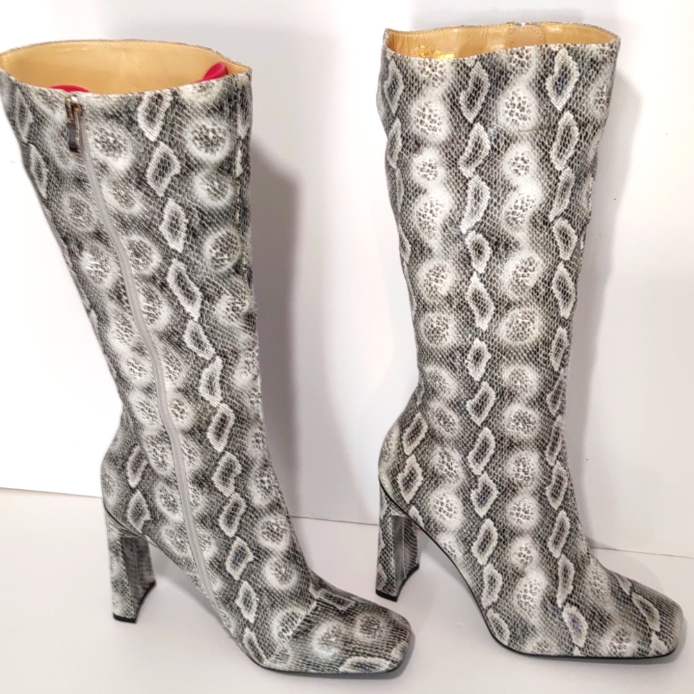 Boots - Picture 2 of 4